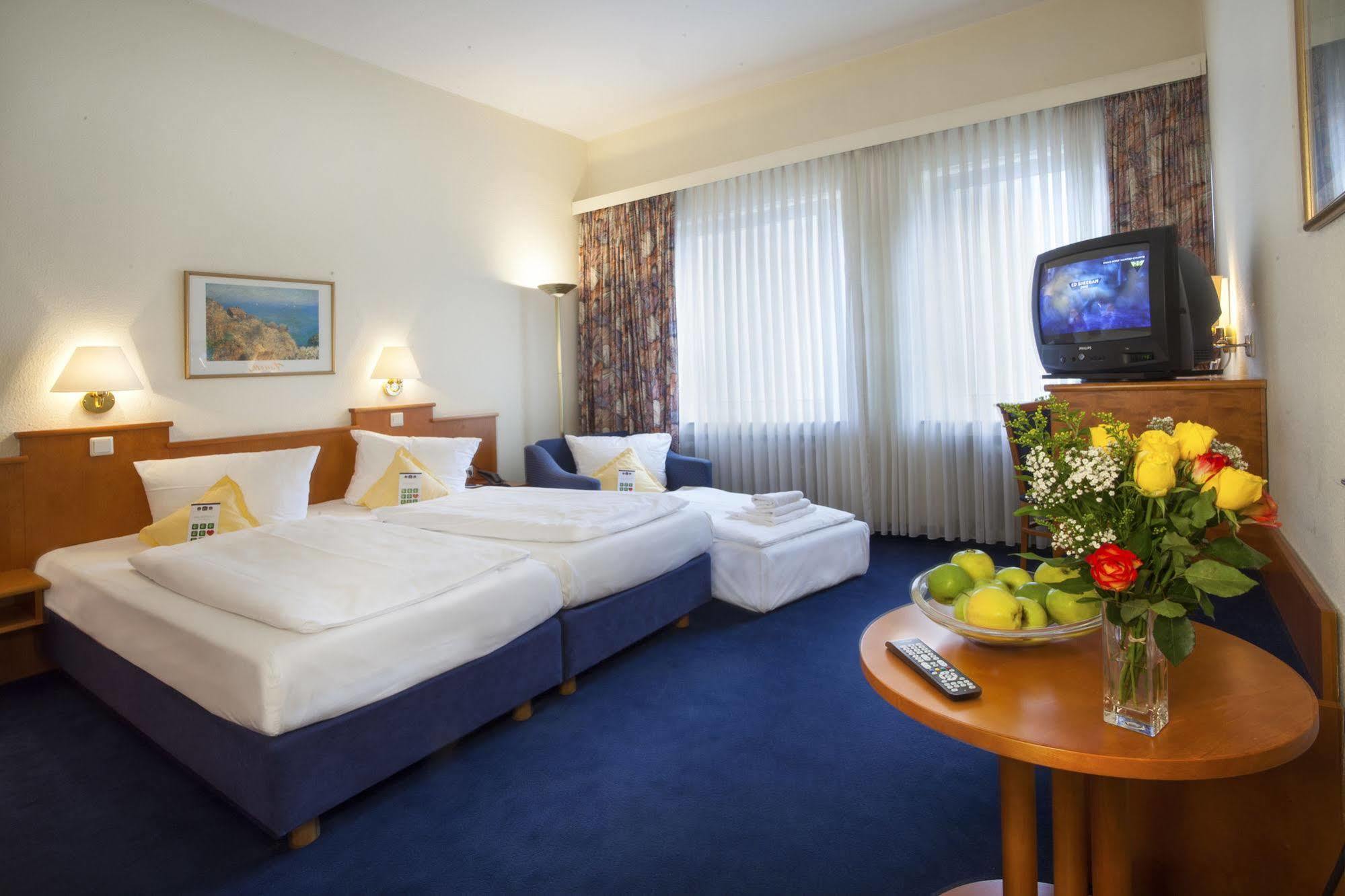 Sure Hotel By Best Western Ambassador Duesseldorf Exterior foto
